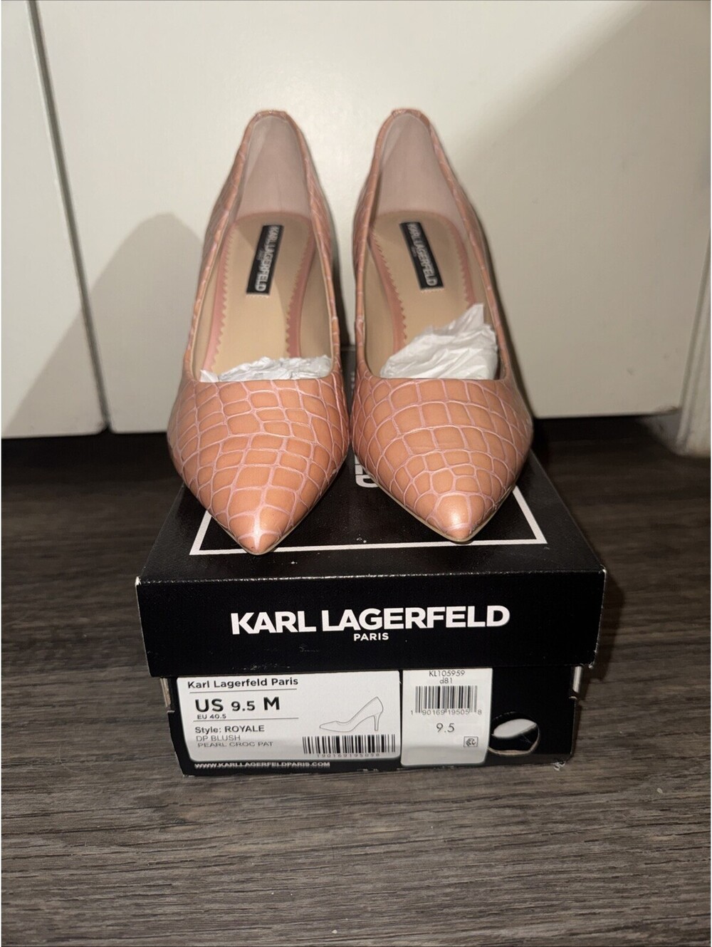 Karl Lagerfeld Paris Royale Heels 9.5 M Blush Pink Croc Embossed Patent Pumps